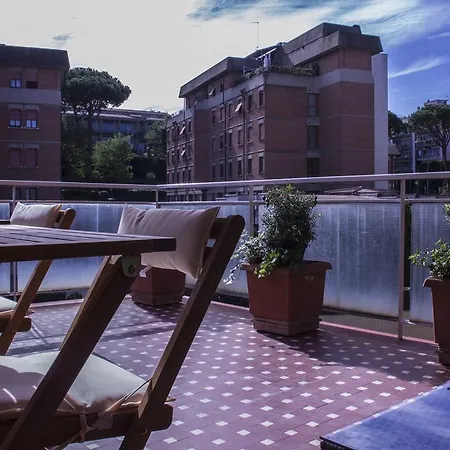 Domus Raffaello Bed & Breakfast