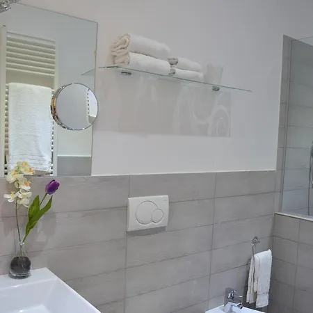 5rooms 3* Рим