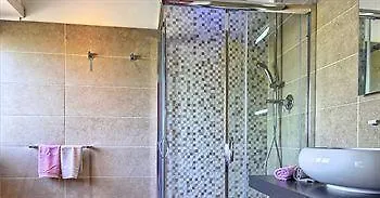Munira B&B Guest house