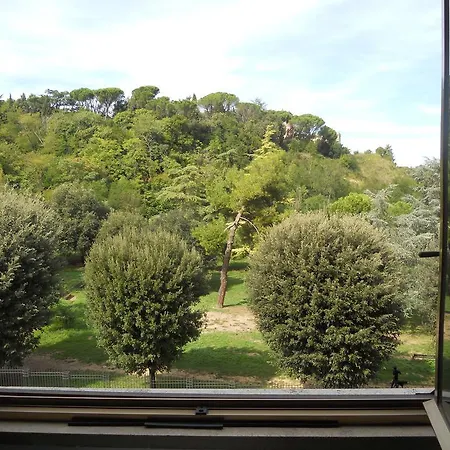 Liana 3* Rome