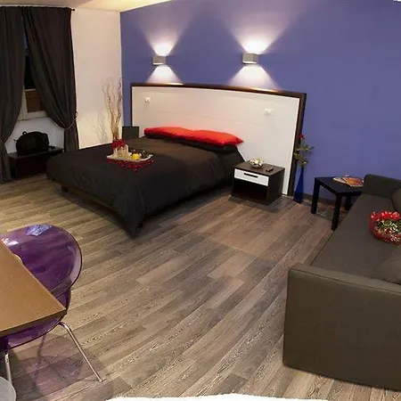 Chroma Exy - Chroma Italy