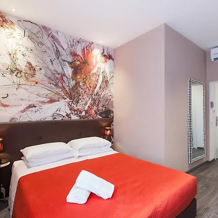 Town House 3*