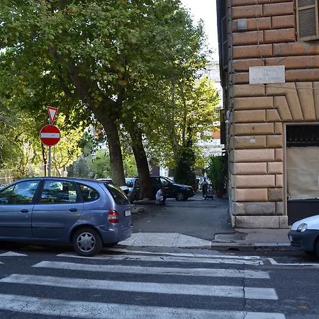 Domus Chiara Al Colosseo Apartmán Řím