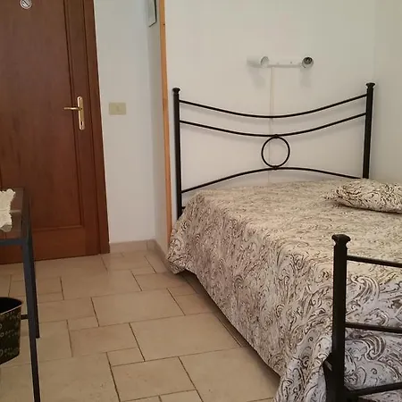 Bella Domus Bed & Breakfast