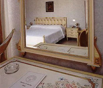 San Lorenzo Maria Otel