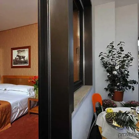 Polo Hotel