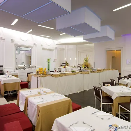 Exe International Palace Hotel Řím