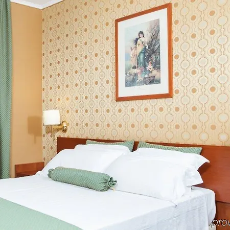 Warmthotel Hotel 4*
