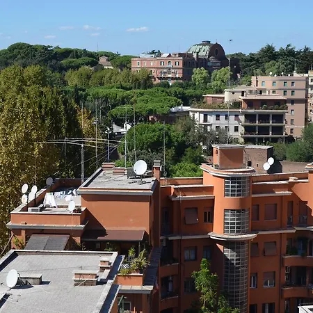 Apartment Casa Flora Rome