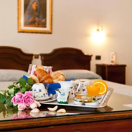 Suisse Hotel Rome