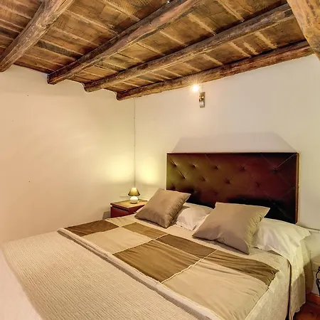 Apartment Domus Pantheon Rome