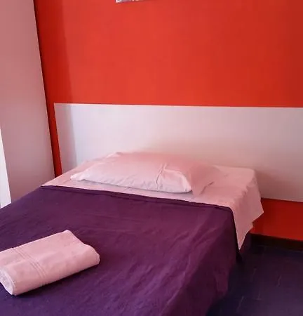 Ava Guest house 3*