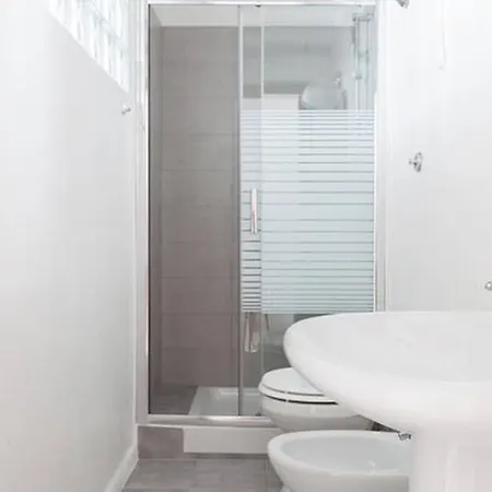 Domus Merulana Bed And Breakfast Bed & Breakfast Rome