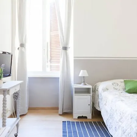 Domus Merulana Bed And Breakfast Rome