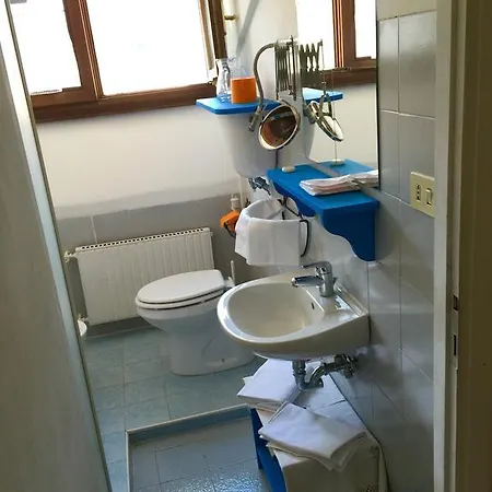 Holiday home Holiday House La Nebbia
