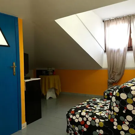 Holiday home Holiday House La Nebbia