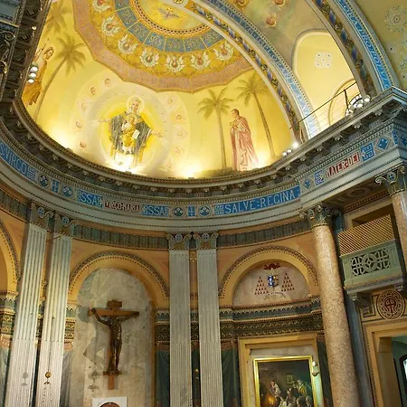 Domus Australia 4* Roma