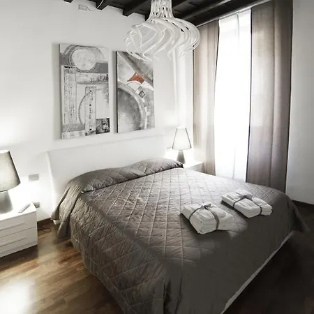 Apartment 64 Apart *
