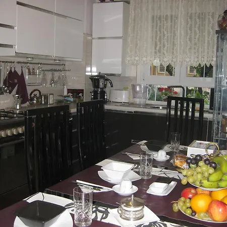 Beauty Moon Bed & Breakfast 2*