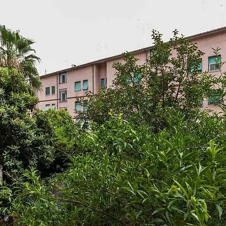 银禧楼罗马假日旅馆 招待所