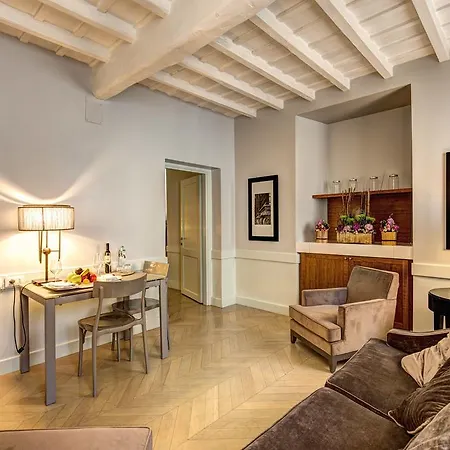 Giulia Apartment *