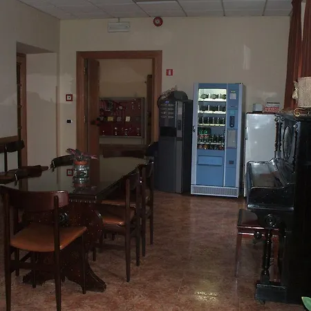 Affittacamere Maria Rosa Molas - Casa Per Ferie 3*