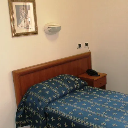 Pensión Maria Rosa Molas - Casa Per Ferie