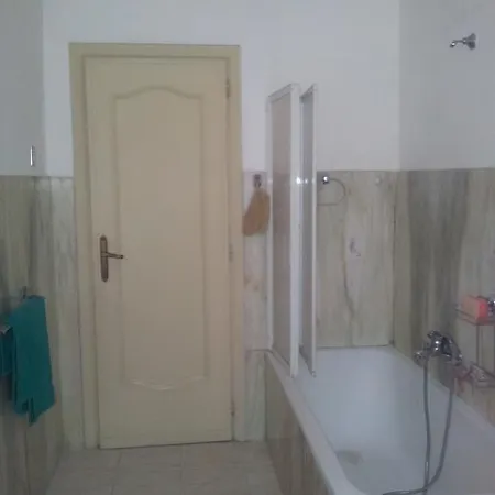 Sciarra Bed & Breakfast *