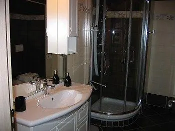 La Casa Di Maurizio Bed & Breakfast 3*