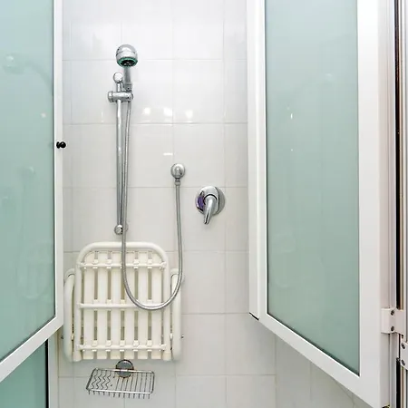 Apartment Gessi Halldis