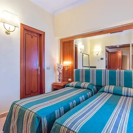 Raeli Floridia Hotel 3*