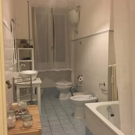 Out Of Time Bed & Breakfast Rom