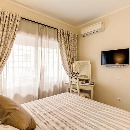 Casa Tua Vaticano Guest house 3*
