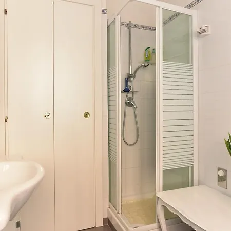 All'ombra Di San Pietro Bed & Breakfast