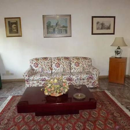 Holiday home Gianicolo Residenza Carini *