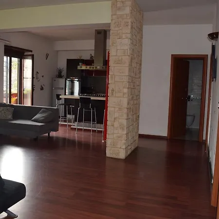 Da Johnny Apartment