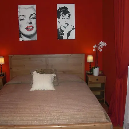 La Maison Blanche Bed & Breakfast