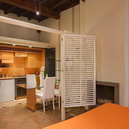 Spanish Steps Gea Apartment *