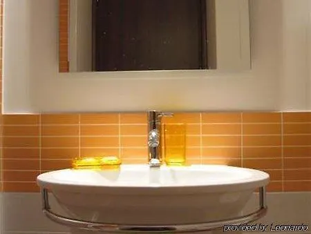 Hold - Luxury Bed & Breakfast Roma