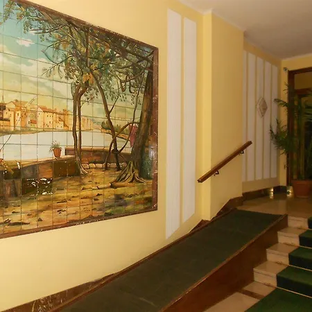 Hotel Rona 2*