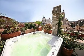 Residenza Torre Colonna Alojamento de Acomodação e Pequeno-almoço 4*