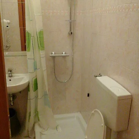 Merulana Star Penzion 3*