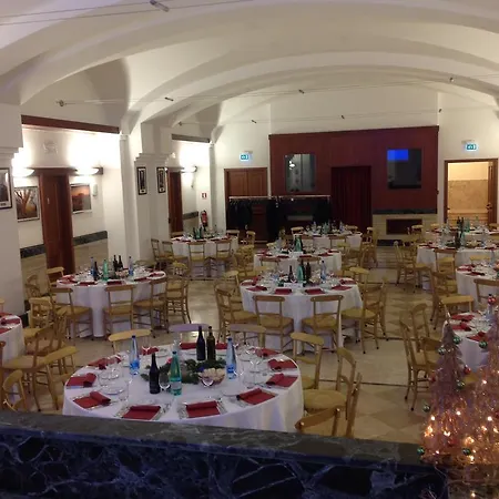Hotel Domus Australia Roma