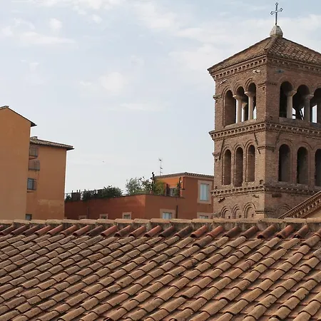 Domus Al Palatino Holiday home Rome