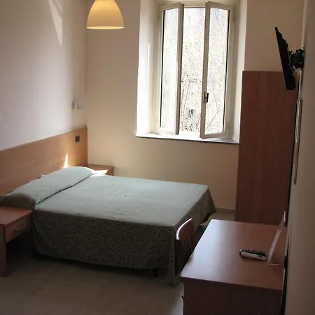 Friendship Place 2* Rome