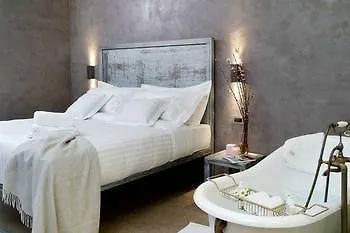 Mama's Hotel