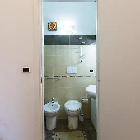 Bed & Breakfast La Finestra Di Fronte