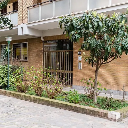 Bed & Breakfast Mirabilia Urbis Rome