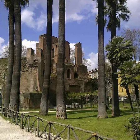 Sacra Domus Apartment *