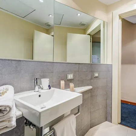 Rovati 3* Rome